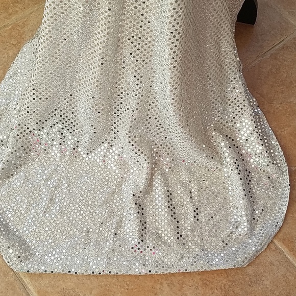 Bring in the New Year like you mean it!! - Picture 7 of 8